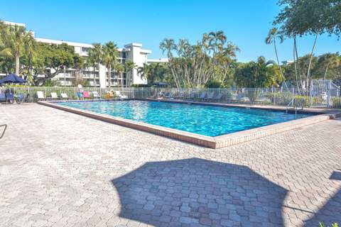 2661 S Course Drive #707, Pompano Beach FL - photo 24 of 32