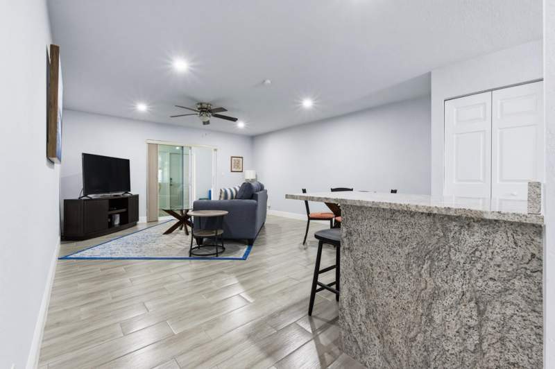 2 bedroom Condominium at 586 Laconia Circle, Covered Bridge Condo, Lake Worth — photo 4