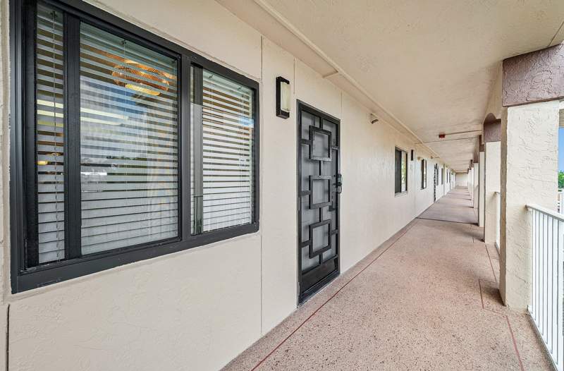 2 bedroom Condominium at 6065 Pointe Regal Circle, Huntington Pointe, Delray Beach — photo 2