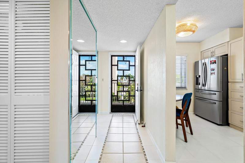 2 bedroom Condominium at 6065 Pointe Regal Circle, Huntington Pointe, Delray Beach — photo 3