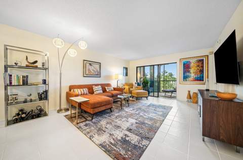 6065 Pointe Regal Circle, Delray Beach FL - photo 12 of 47