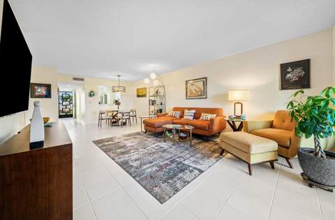 6065 Pointe Regal Circle, Delray Beach FL - photo 13 of 47