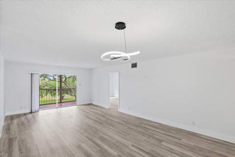 700 SW 128th Avenue #310c, Pembroke Pines FL - photo 8 of 38