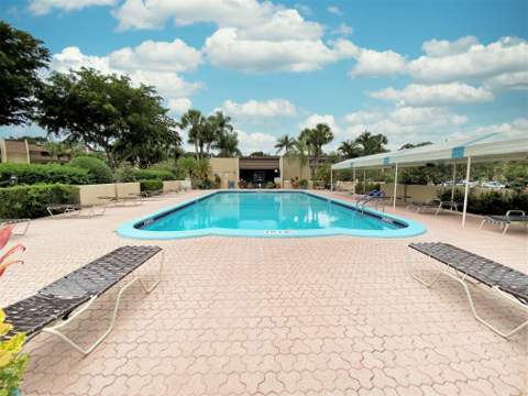 4254 Deste Court #208, Lake Worth FL - photo 16 of 19