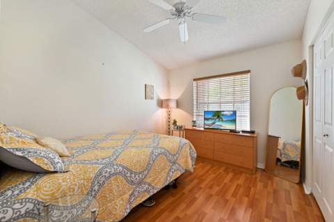 6077 Lake Hibiscus Drive, Delray Beach FL - photo 10 of 60