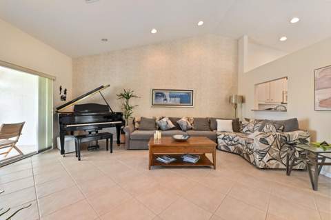 6077 Lake Hibiscus Drive, Delray Beach FL - photo 16 of 60