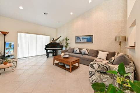 6077 Lake Hibiscus Drive, Delray Beach FL - photo 19 of 60