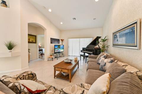 6077 Lake Hibiscus Drive, Delray Beach FL - photo 20 of 60