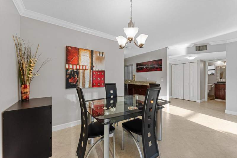 2 bedroom Condominium at 2969 Carambola Circle, Applewood Village Iv-D Condo, Coconut Creek — photo 3