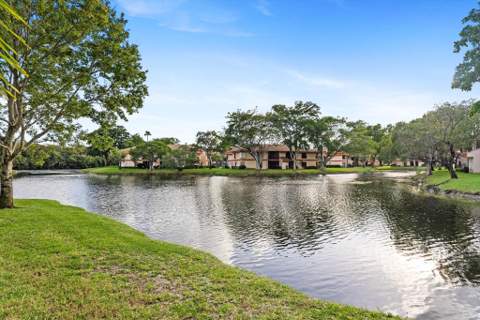 2969 Carambola Circle, Coconut Creek FL - photo 19 of 36