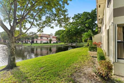 2969 Carambola Circle, Coconut Creek FL - photo 22 of 36