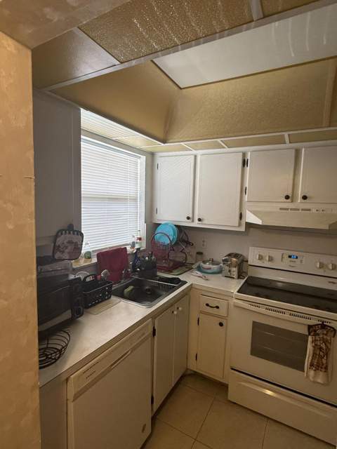 8051 Sunrise Lakes Drive #210, Sunrise FL - photo 17 of 50