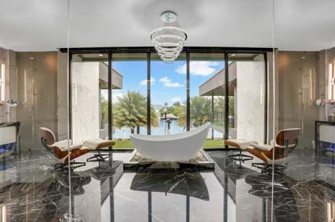 671 Middle River Drive, Fort Lauderdale FL - photo 8 of 93