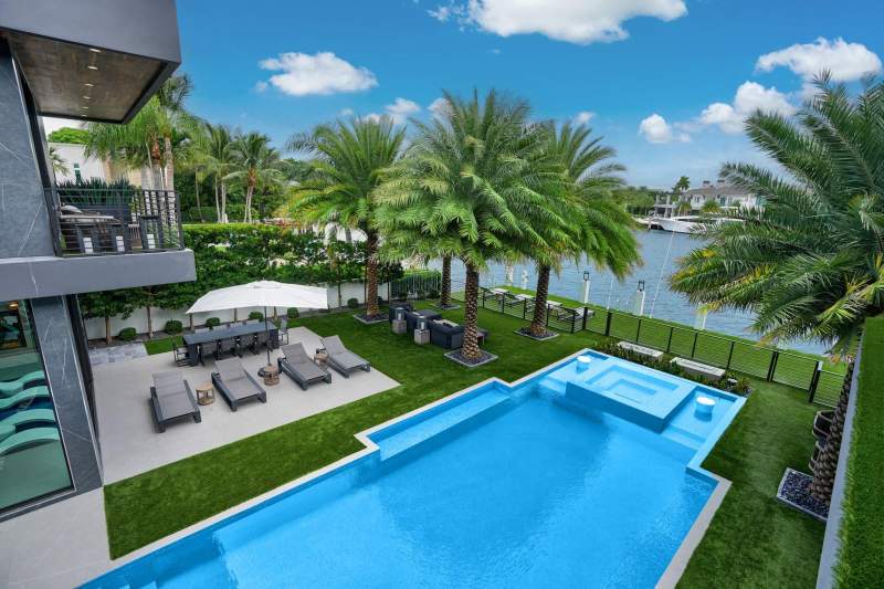 5 bedroom Single Family Residence at 671 Middle River Drive, Sunrise, Fort Lauderdale — photo 3