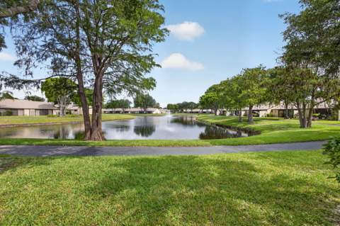 1025 Green Pine Boulevard #F, West Palm Beach FL - photo 6 of 41