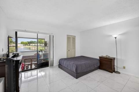 1025 Green Pine Boulevard #F, West Palm Beach FL - photo 17 of 41