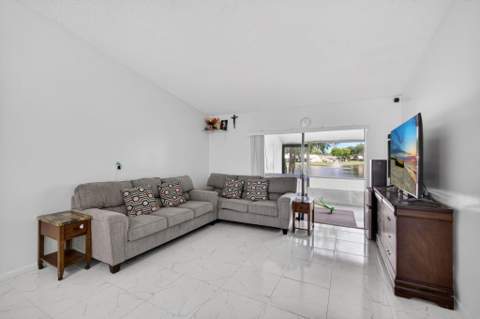 1025 Green Pine Boulevard #F, West Palm Beach FL - photo 11 of 41