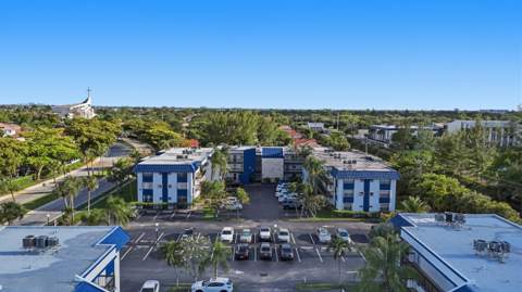3040 Holiday Springs Boulevard #212, Margate FL - photo 24 of 29
