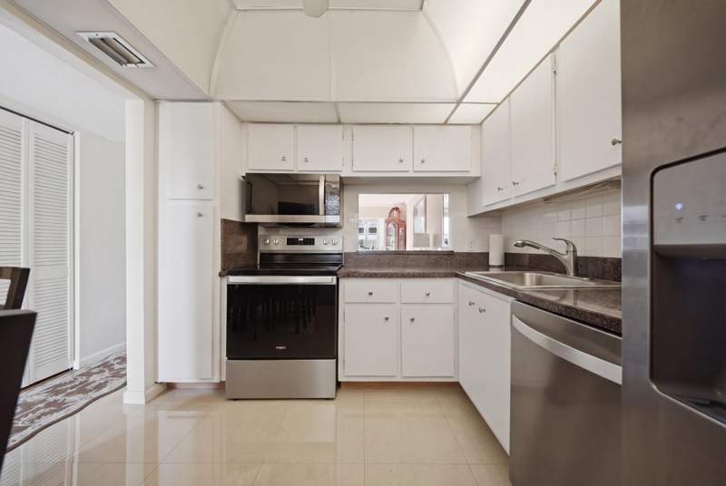 2 bedroom Condominium at 3040 Holiday Springs Boulevard #212, HOLIDAY SPRINGS VILLAGE 3 CONDO, Margate — photo 4