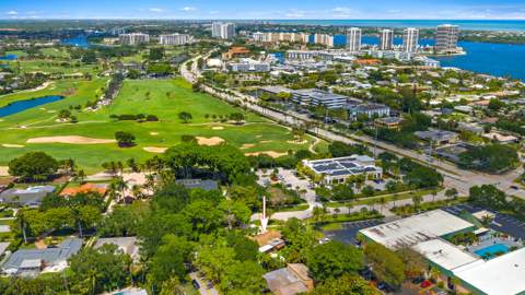 844 Anchorage Drive, North Palm Beach FL - photo 8 of 12