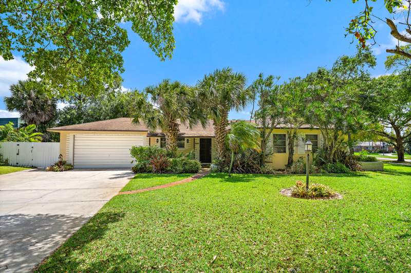 3 bedroom Single Family Residence at 844 Anchorage Drive, Country Club Add to the Village of North Palm Beac, North Palm Beach — photo 4