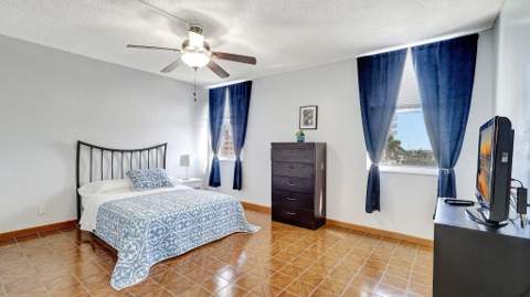 427 Golden Isles Drive #5j, Hallandale Beach FL - photo 23 of 43
