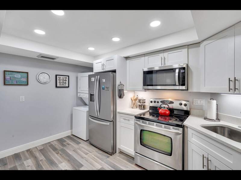 3 bedroom Condominium at 2400 Presidential Way #401, Lands Of The President Condo 3, West Palm Beach — photo 4