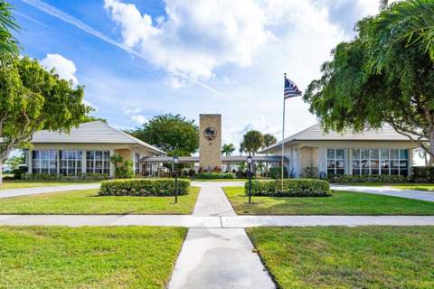 1117 Lake Terrace #207, Boynton Beach FL - photo 23 of 33