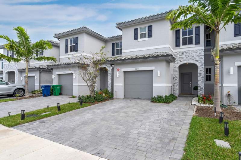 3 bedroom Townhouse at 4613 NW 118th Avenue #4613, Windsor Square, Coral Springs — photo 4