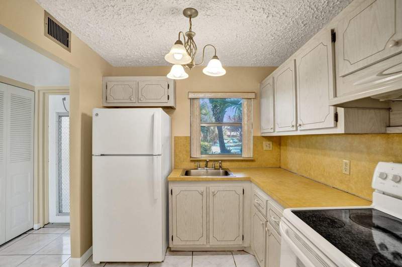 1 bedroom Condominium at 9460 Sunrise Lakes Boulevard #106, Sunrise Lakes 132 Condo, Sunrise — photo 5