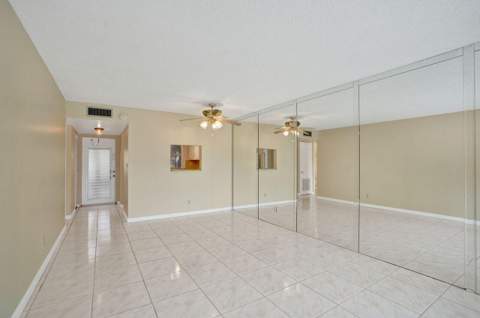 9460 Sunrise Lakes Boulevard #106, Sunrise FL - photo 9 of 34