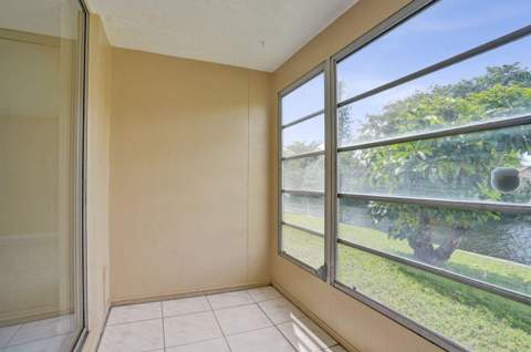 9460 Sunrise Lakes Boulevard #106, Sunrise FL - photo 21 of 34