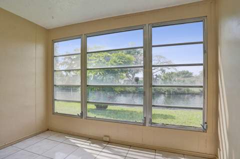 9460 Sunrise Lakes Boulevard #106, Sunrise FL - photo 23 of 34