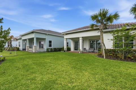 10550 Northbrook Circle, Palm Beach Gardens FL - photo 8 of 75