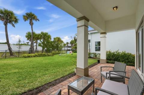 10550 Northbrook Circle, Palm Beach Gardens FL - photo 12 of 75