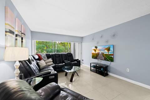 471 N Pine Island Road #302d, Plantation FL - photo 7 of 14