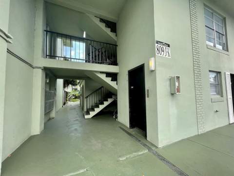 809 W Oakland Park Boulevard #J12, Oakland Park FL - photo 14 of 19