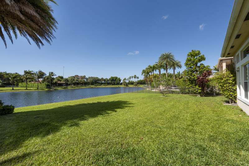 5 bedroom Single Family Residence at 15234 SW 40th Street, Riverstone, Davie — photo 5
