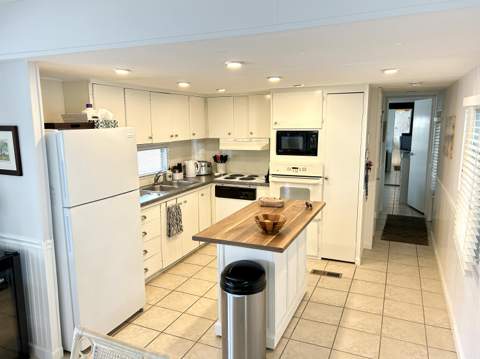 312 Hibiscus Drive, Deerfield Beach FL - photo 21 of 39