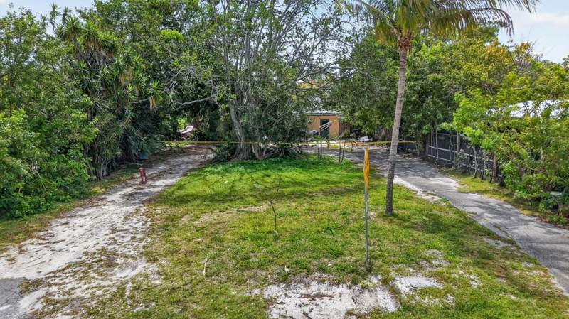 2 bedroom Single Family Residence at 600 Allen Avenue, Snow Hill, Delray Beach — photo 2