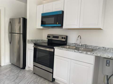 516 S 11th Street, Fort Pierce FL - photo 14 of 19