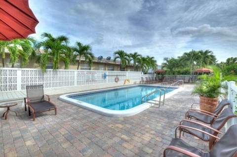 221 SE 9th Avenue #103, Pompano Beach FL - photo 9 of 10