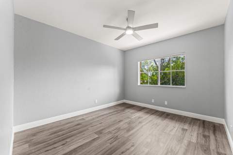 205 S Santa Catalina Circle #205, North Lauderdale FL - photo 19 of 33