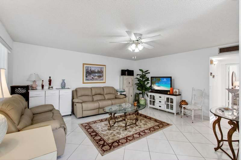 2 bedroom Condominium at 190 Piedmont D, Kings Point, Delray Beach — photo 5