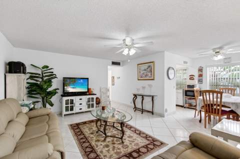 190 Piedmont D, Delray Beach FL - photo 8 of 44