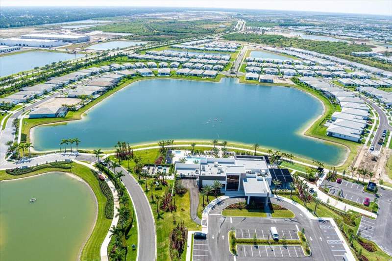 2 bedroom Villa at 11543 SW Viridian Boulevard, Telaro At Southern Grove, Port St. Lucie — photo 4