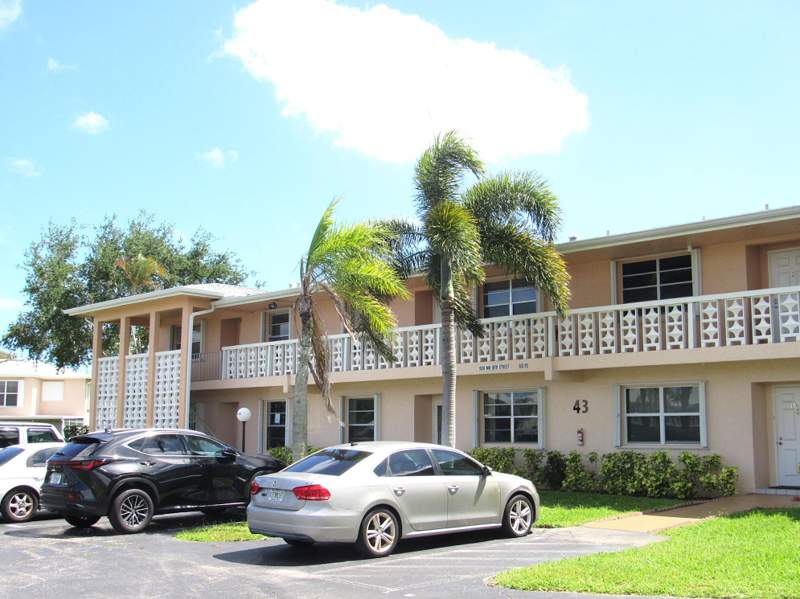 2 bedroom Condominium at 1830 NW 18th Street #201, Pines Of Delray North Condo, Delray Beach — photo 3