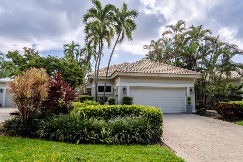 3 bedroom Single Family Residence at 6670 NW 27th Avenue, Banyans Of Arvida Country Club, Boca Raton — photo 2