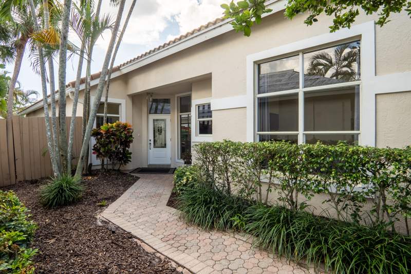 3 bedroom Single Family Residence at 6670 NW 27th Avenue, Banyans Of Arvida Country Club, Boca Raton — photo 5