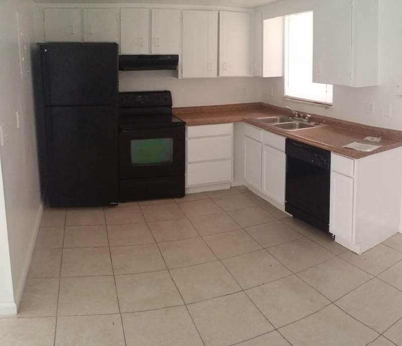 2 bedroom Condominium at 5333 NW 27th Street #B3, Royal Oaks Townhouse 11 Condo, Lauderhill — photo 3